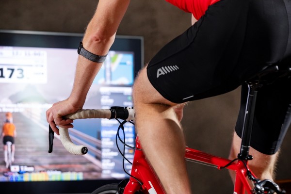 Polar-Verity-Sense_Indoor-Cycling-5_Exp_Feb-2026
